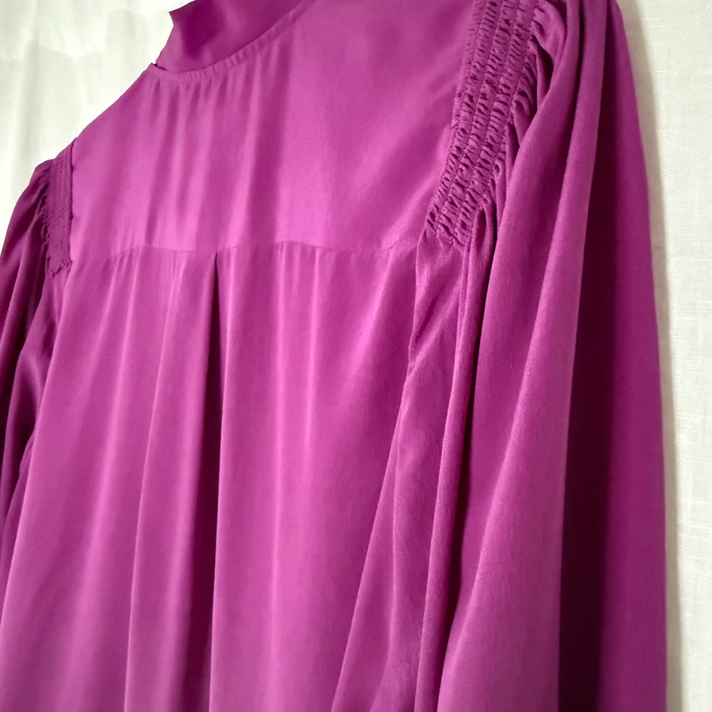 Equipment 100% silk Fuchsia Blouse with Removable Bow-Sz M - Picture 4 of 7